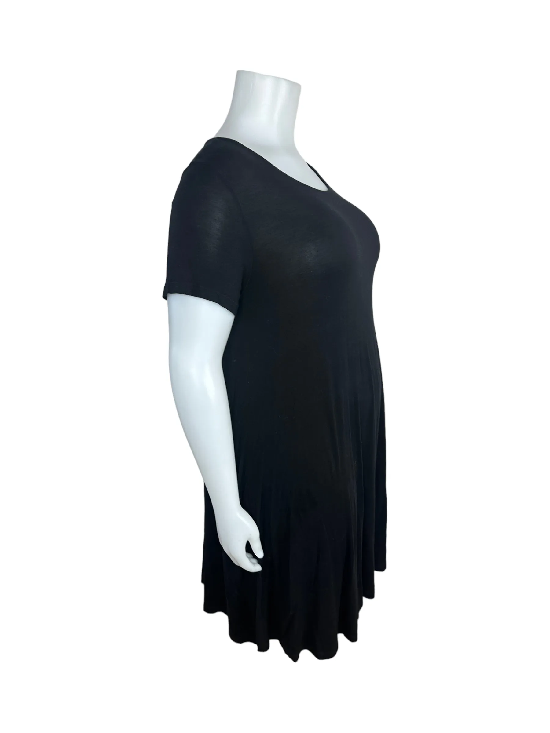 Black Short Sleeved Shift Dress