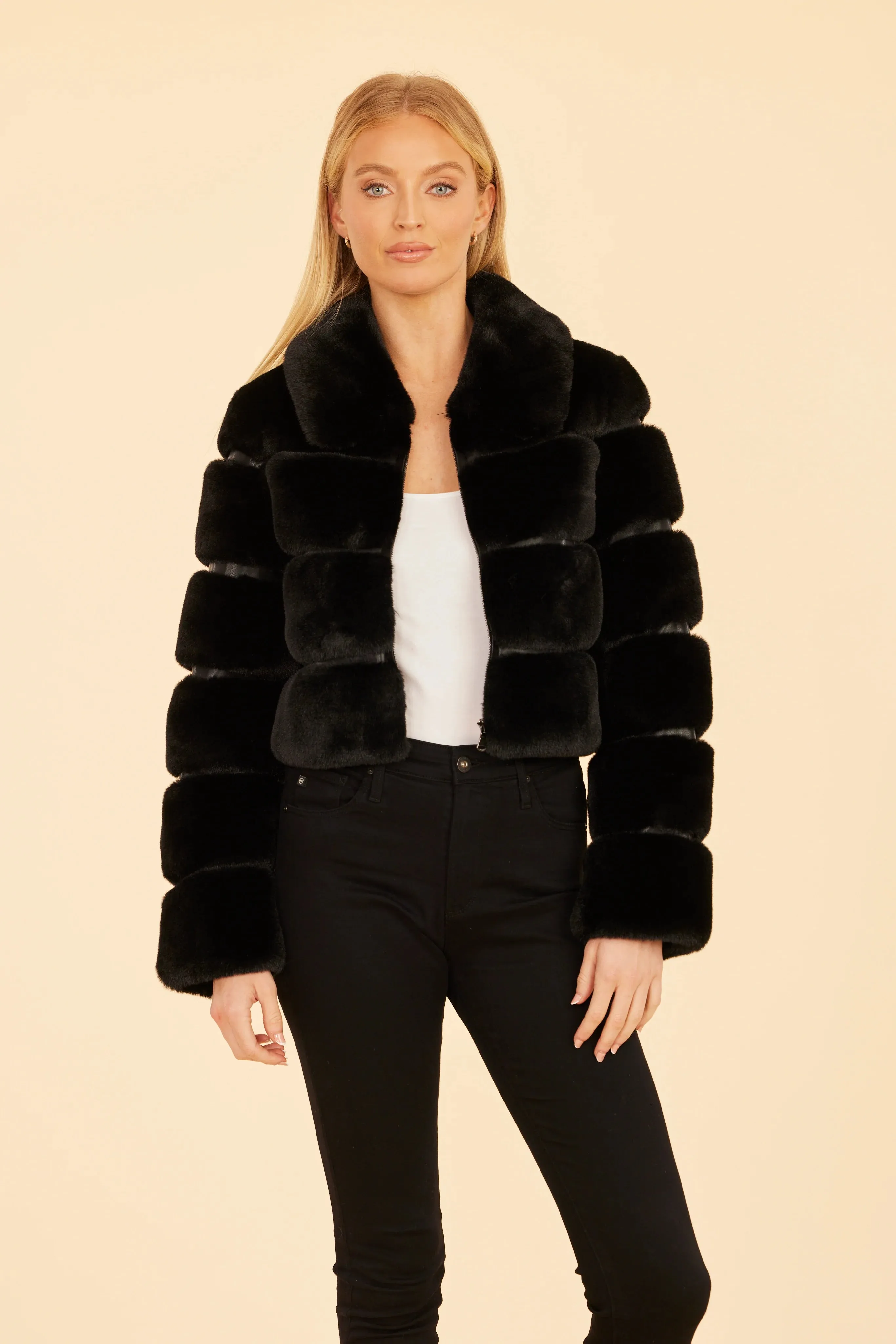 Dolce Cabo Paneled Faux Fur Cropped Jacket 75521