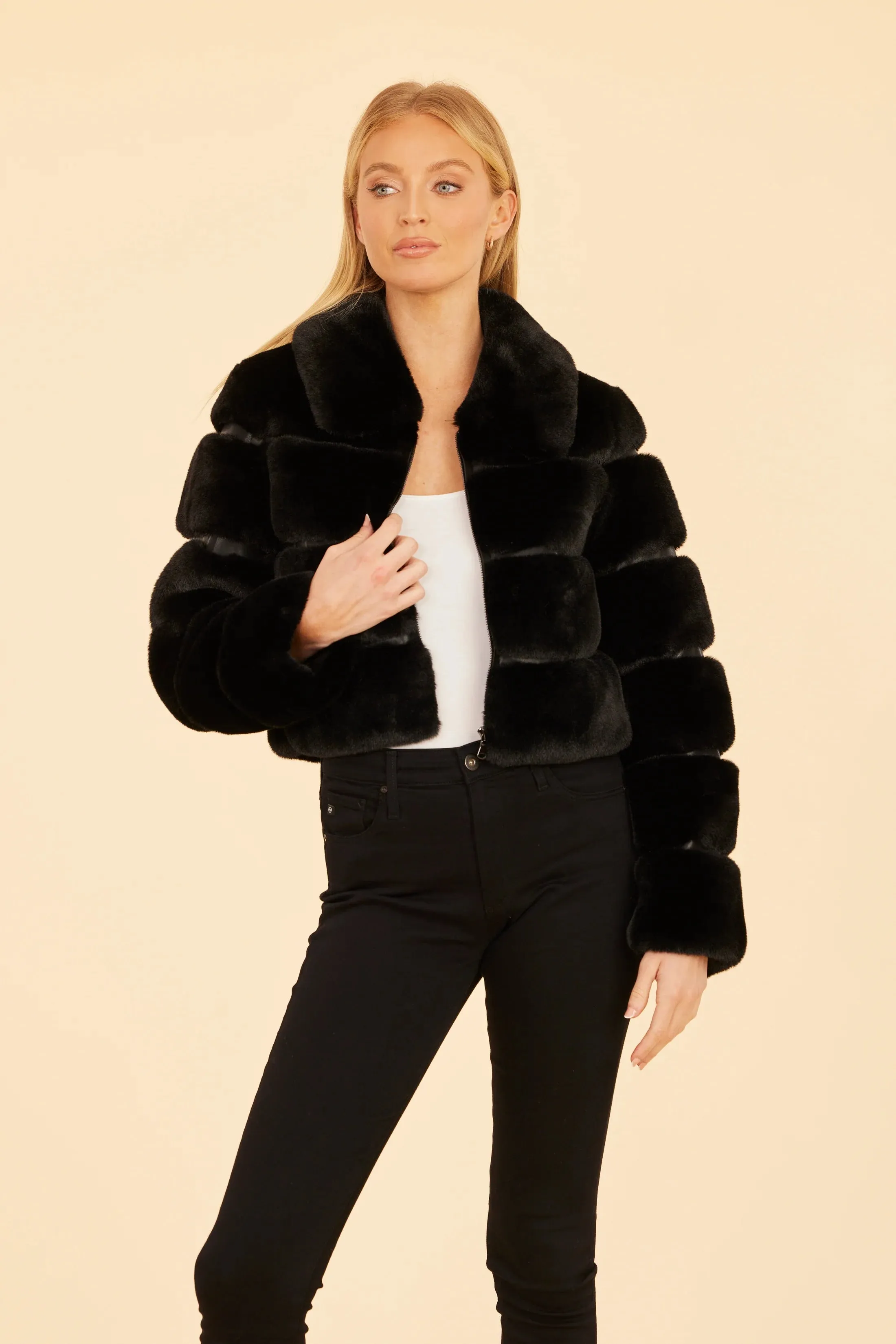 Dolce Cabo Paneled Faux Fur Cropped Jacket 75521