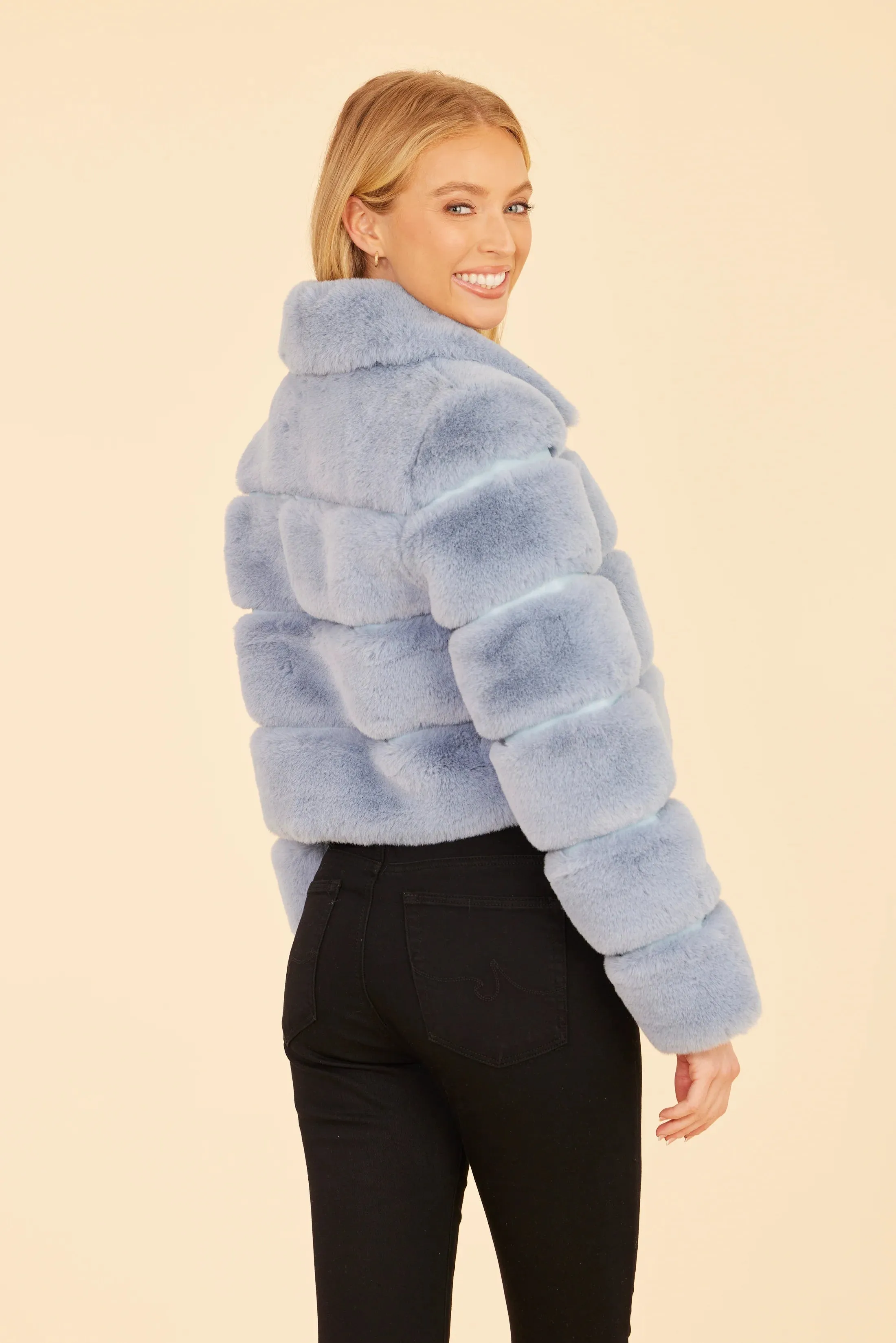 Dolce Cabo Paneled Faux Fur Cropped Jacket 75521