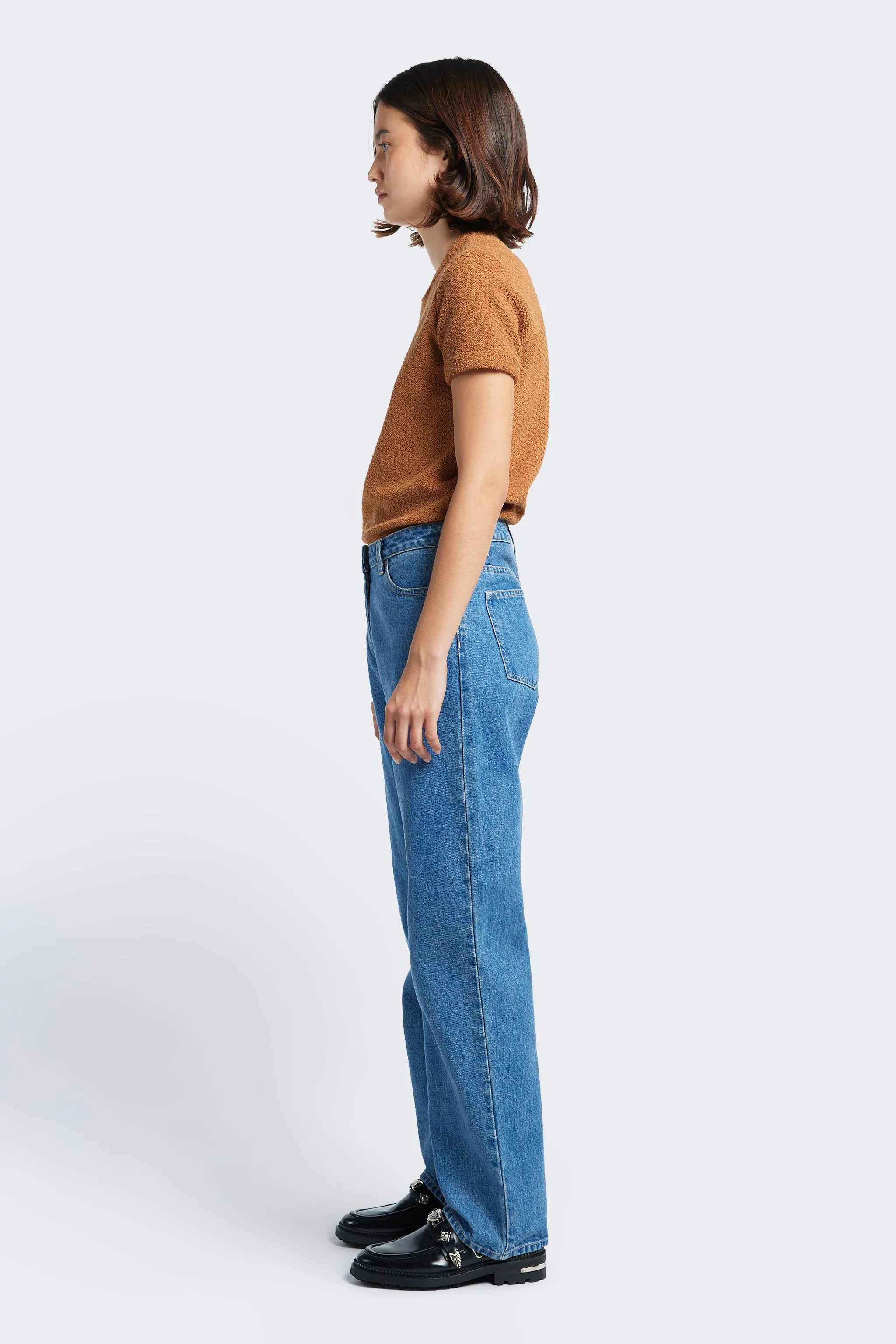 Evade Straight Leg Jean Mid-Wash