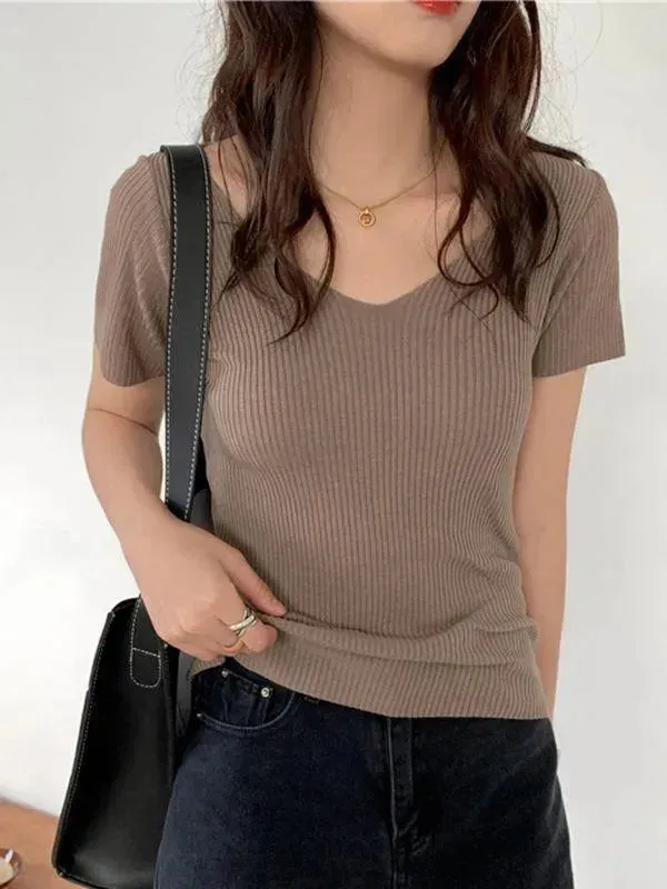 Solid V-neck Sweater Top