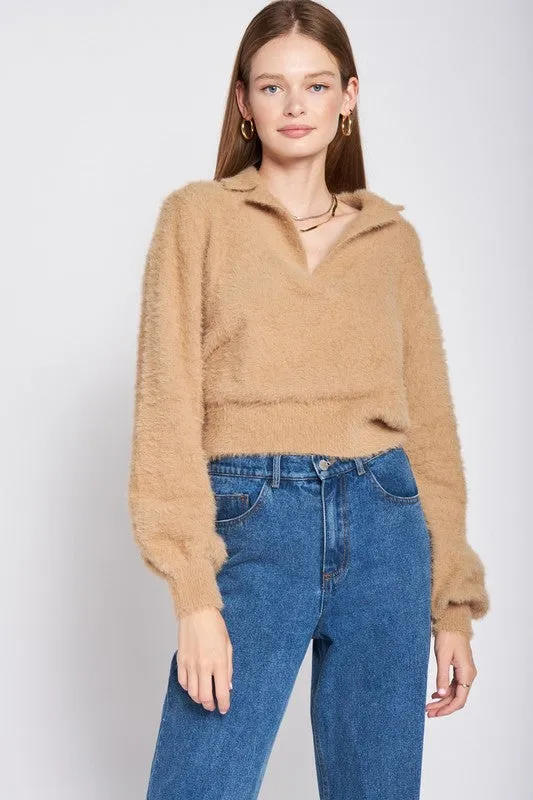 V NECK FUZZY CROPPED SWEATER